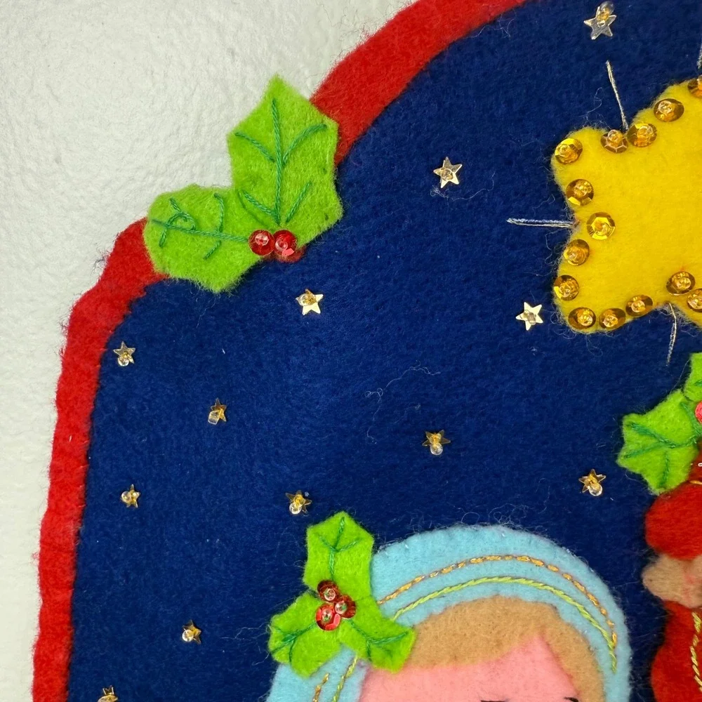 VTG Felt Appliqué Wall Decor Nativity Scene Sheep Silent Night Hand‎ Made 17x11
